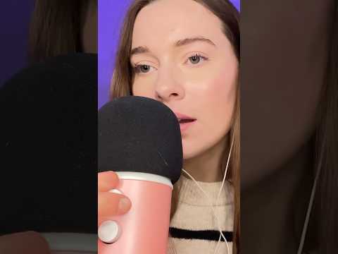ASMR mini brush on the mic 🎙️ #asmr #relax #visualtingle #tingles #relaxing