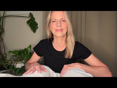 ASMR Comfy Lounger Leg Massage