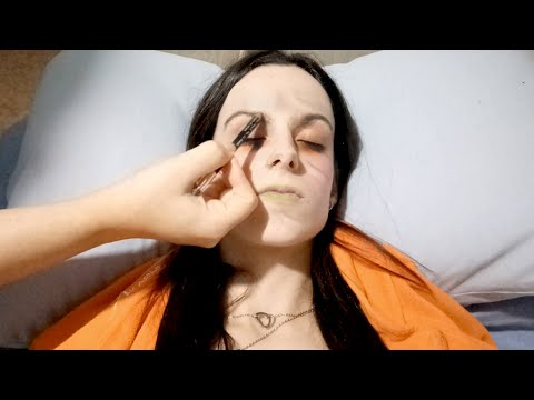 ASMR RP ⚰️ Maquillando un cadáver 💀 Tanatoestética (en español) ft Virginia