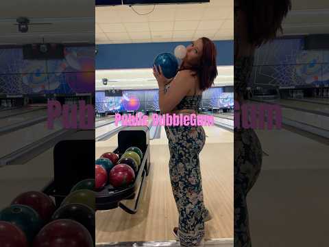 Public BubbleGum while Bowling #bubblegum #bowling #chewinggum #public