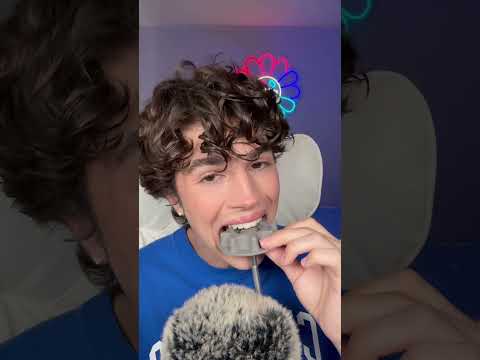 Chewing on my grandmas hip implant🦿#asmr #asmrsounds #chewing