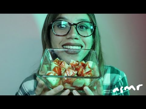 ASMR comiendo pepino con chamoy y chile 🥒 🌶