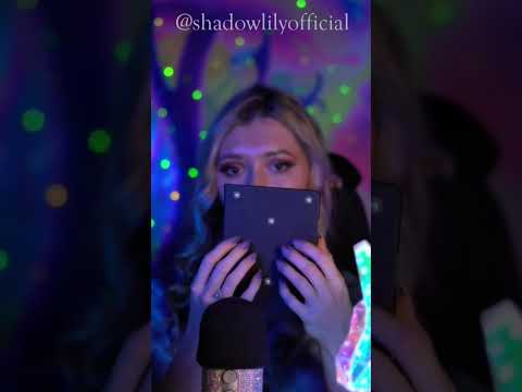 Book tapping ASMR 📕 💅 #asmrsounds #asmrlive #tappingasmr