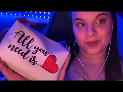 ASMR te enseño mi colección de neceseres ~ susurros, tapping, scratching…♡