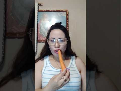 HOW I EAT CARROTS #shortsfeed #mukbang #eatingshow #everyone #food #foodie #asmr #asmrsounds