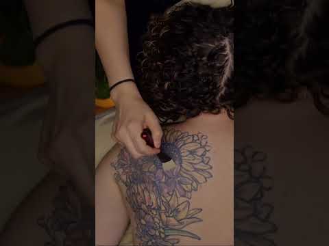Tattoo tracing ASMR🖌️💐 #asmr #relax #tattootracing #asmrrealperson #asmrmassage