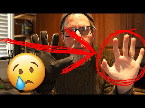 I think I lost one of my winter gloves!