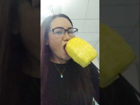MORE SWEET WHEN YOU EAT THIS WAY#shortsfeed #everyone #mukbang