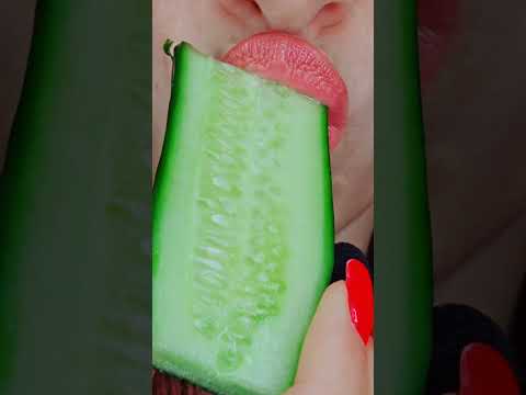 ASMR Cucumber 🥒 Fresh Crunch Sounds | No TalkingASMR خيار 🥒 أصوات قرمشة طازجة | بدون كلام