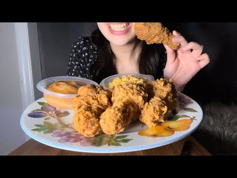 KFC SUPER CRISPY FRIED CHICKEN ASMR *WITH MASHED POTATOES, GRAVY, MAC AND CHEESE*