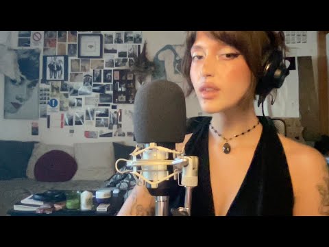 ASMR sussurri musicali per farti rilassare e dormire🎶💤🎧 whispering  ita
