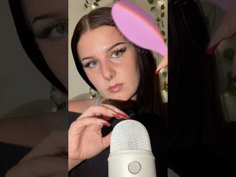ASMR mic scratching w/ brushing😍I’m obsessed with this #asmr #micscratching #asmrbrushing #brushing