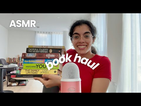 ASMR book haul with close whispers  📚😴