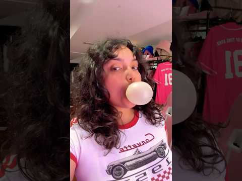 BUBBLE ASMR | blowing chewing bubble popping sounds #asmr #bubblegum