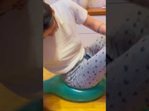 Sitting POP!!! 💥 #asmr #balloon #poppballons #funny