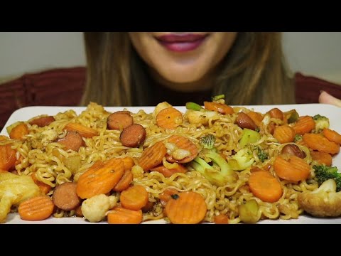 ASMR NOODLES SAUSAGE VEGGIES MUKBANG no talking CREMA ASMR #asmr #mukbang #noodles #eatingsounds