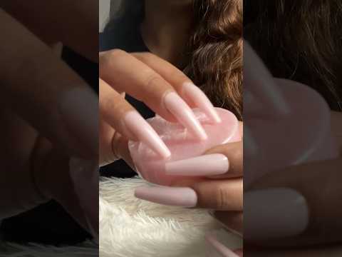 #asmr #asmrtapping tapping & scratching