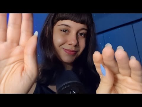 ASMR Mãos que Relaxam 😴✨ Hand Sounds, Sussurros & Movimentos Suaves Para Dormir