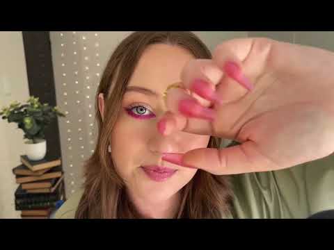 *one minute asmr* hand movements, visuals & fabric sounds