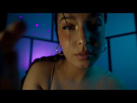 ASMR The Softest Triggers ♡ Face Brushing, Scratches & Ear Touching