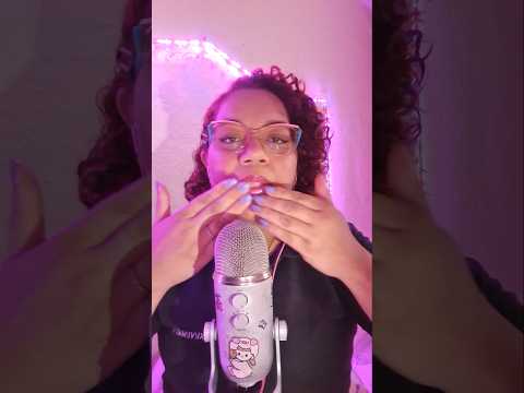 maquiando você com banho de gato 🐱 #asmr #relax #asmrmakeup #asmrmakeuptriggers #asmrmaquiagem