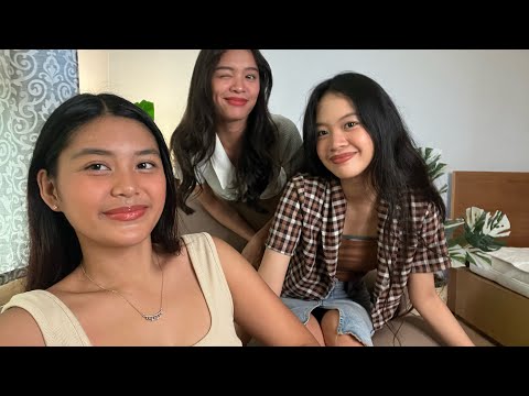 3 ticklish girls on live!😅😂