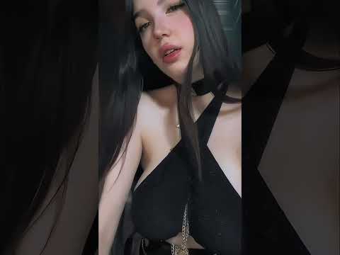 Chica vestida asi hace ASMR