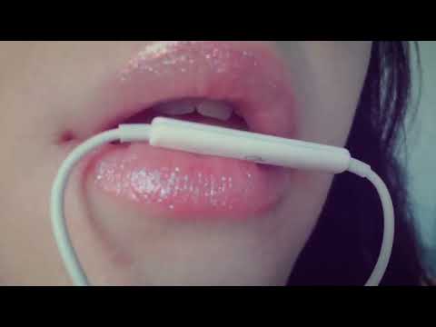 ASMR Sticky Mic nibbles and noms lipgloss - Mouth Sounds (lofi apple mic)