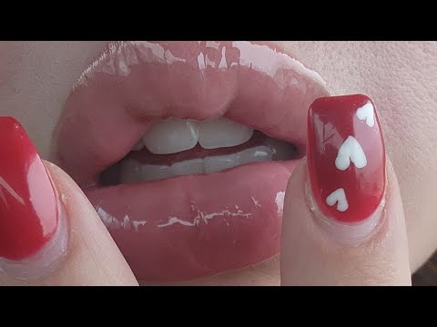 Lipgloss Wet Shiney application with kisses 💋 ASMR