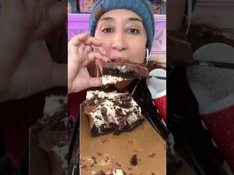 ASMR eating tuxedo cheese cake