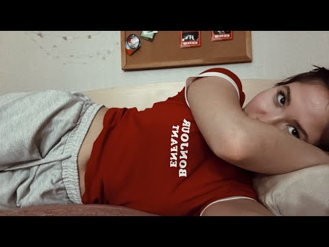 твой любимый асмр, потому что 1) быстрый, 2) лоуфай, звуки рук, рта, скрэтчинг и яяя ^_^