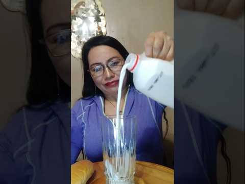 HOW I EAT MY BREAD WITH MILK#shortsfeed #mukbang #viralshort #viralvideo #asmrshorts #cream #milk