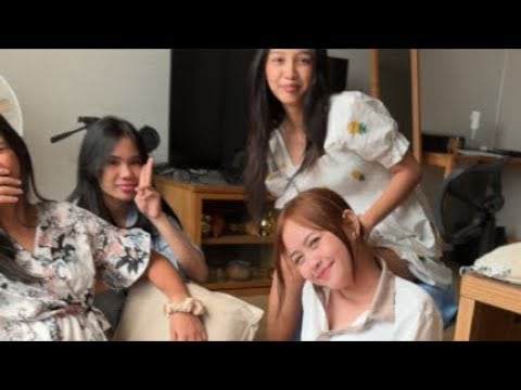 4 girlies are here