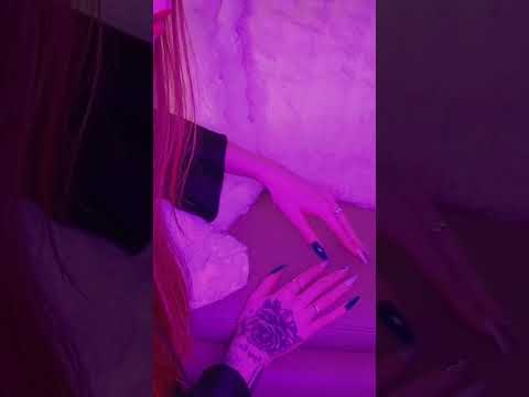 Leather couch scratching asmr 💕 #tingles #relaxing #triggers #tapping #nails #asmrvideo #asmrsounds