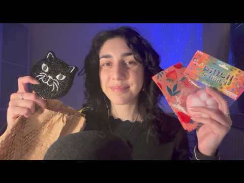 ASMR DAL SUONO CROCCANTE (crispy trigger, whispering, rain sounds)