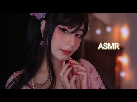 ASMR  | Sussurrando palavras que arrepiam 💤 (com sons de boca)