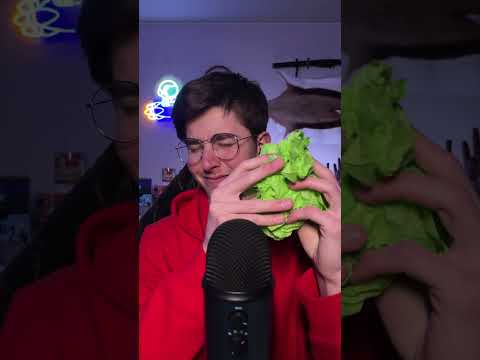 #asmr #sounds #asmrcommunity #asmrtriggers #cringe