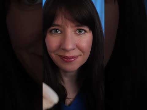 ASMR • plucking / je retire tes saletés • no talking • RP médecin