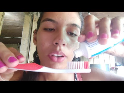 ASMR" ESCOVANDO SEUS DENTES PRA VOCÊ DORMIR 💤