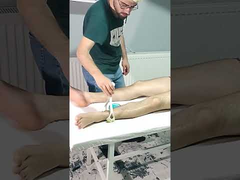 ATHLETE MASSAGE THAT ALLOWS THE FRONT LEGS TO RELAX #massage #satisfying #relaxing #asmr #shorts