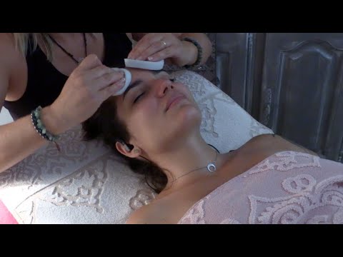 ASMR français JE PRENDS SOIN DE Sandra MASSAGE Visage