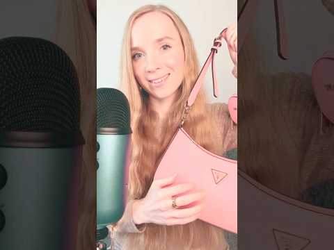 Mitä mun laukussa on? ASMR SUOMI👛🌸🩷#asmr #asmrsuomi #shortsasmr