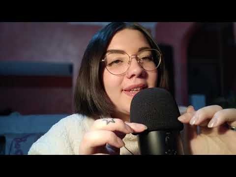 CLOSE UP HAND MOVEMENTS MOTIVAZIONALE 😴💜 | ASMR ITA