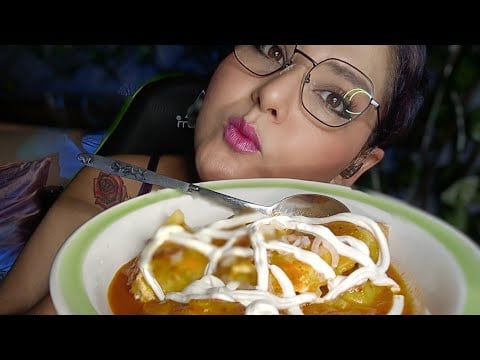 ASMR comiendo chilaquiles rellenos de queso 🧀 
