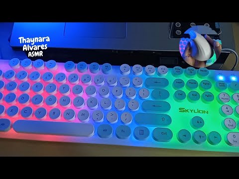 ASMR : Mostrando meu teclado e mouse novos enquanto converso com você suavemente