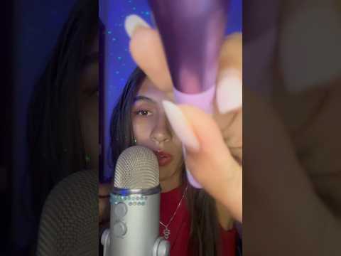 Asmr pincel na tela #asmr #asmrfacetouching #asmrshorts