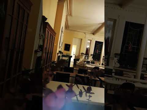 A ASMR look into one of the rooms in the Randolph house