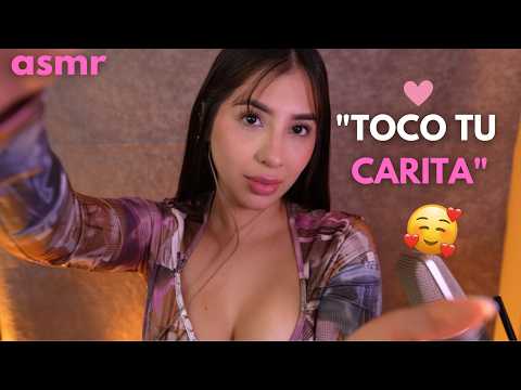 ASMR:💆‍♀️ Toco tu carita y te susurro palabras lindas para relajarte 💖Asmr en Español