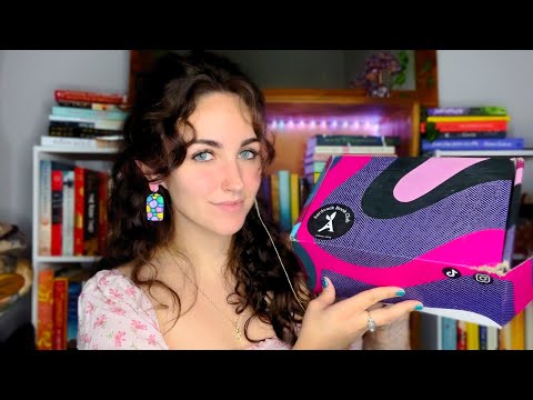 📚 ASMR Book Unboxing/Collection + BIG ANNOUNCEMENT ✨  (Aardvark Book Club)