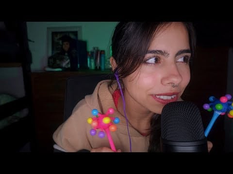 ASMR - Secretária fazendo seu cadastro/matrícula (sons de papel, lapis e teclado)